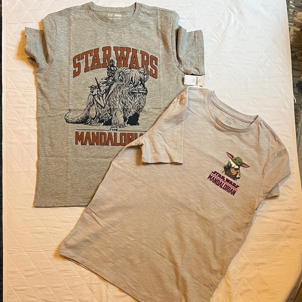GAP Star Wars Short Sleeve Tees - Mandalorian NWT, Grogu Tee 2 sided graphic.